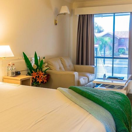 The Palms Dubbo Motel Екстериор снимка